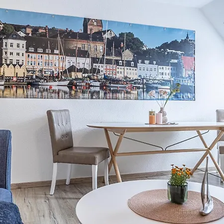 Fewo1846 - Im Sonnenhof - Komfortable 2-zimmer-wohnung Im Stadtzentrum Flensburg