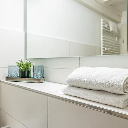 Apartmán Fewo1846 - Im Sonnenhof - Komfortable 2-zimmer-wohnung Im Stadtzentrum *