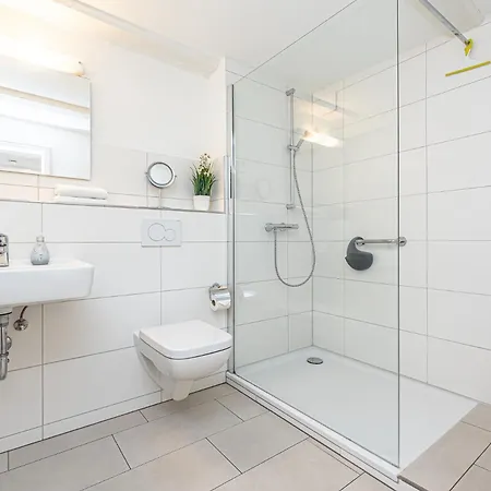 Fewo1846 - Im Sonnenhof - Komfortable 2-zimmer-wohnung Im Stadtzentrum Apartament