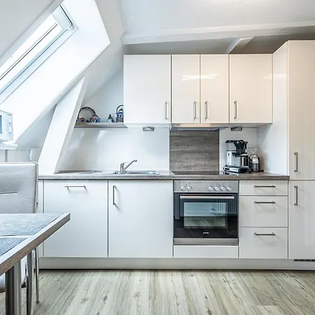 Apartament Fewo1846 - Im Sonnenhof - Komfortable 2-zimmer-wohnung Im Stadtzentrum Flensburg