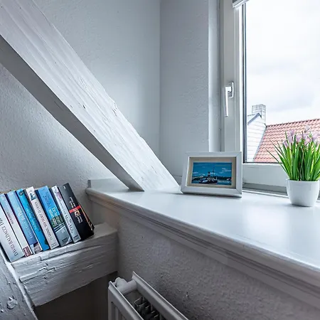 Apartament Fewo1846 - Im Sonnenhof - Komfortable 2-zimmer-wohnung Im Stadtzentrum *