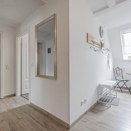 Apartmán Fewo1846 - Im Sonnenhof - Komfortable 2-zimmer-wohnung Im Stadtzentrum